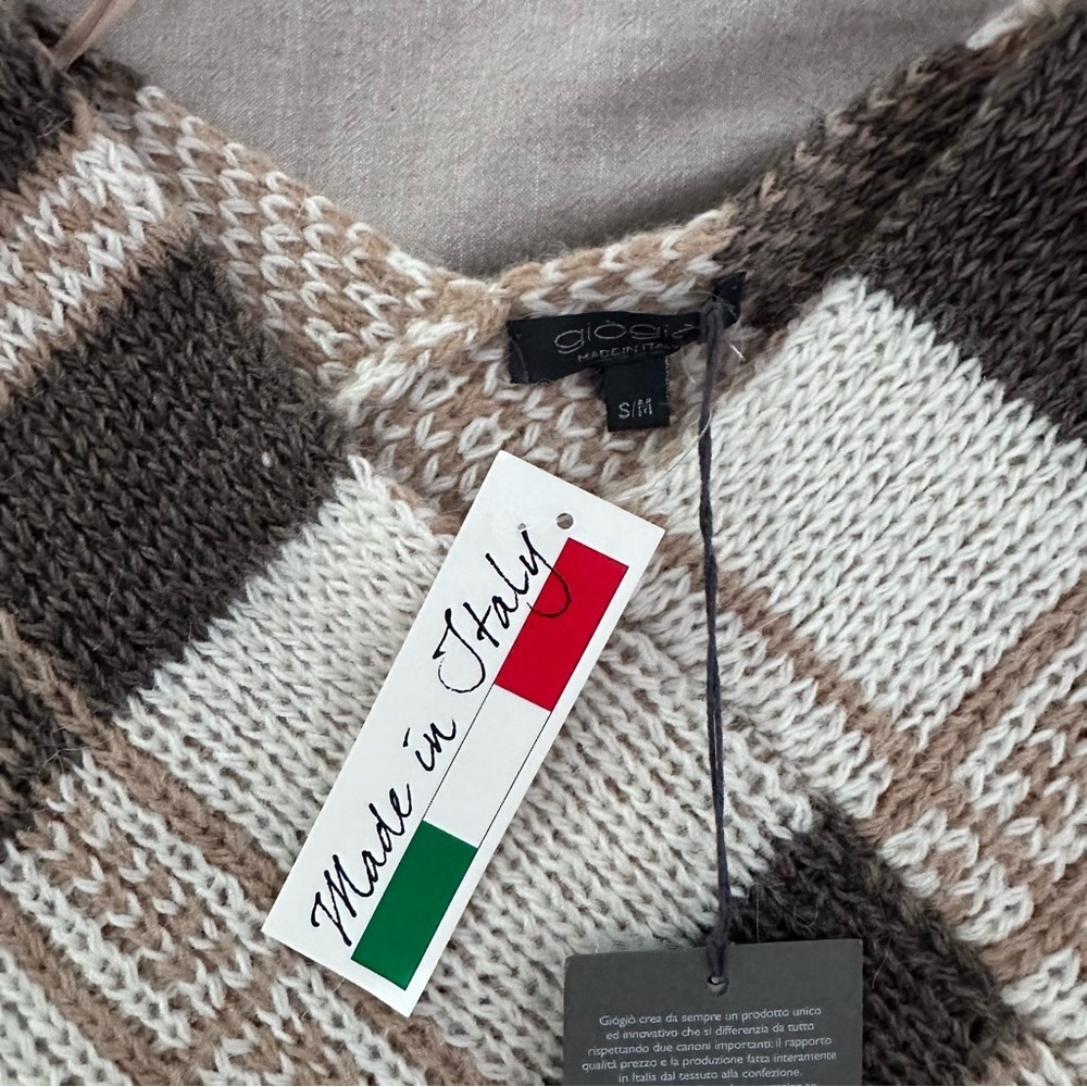 NWT Giogio Brown and Cream Knit Poncho - Picture 2 of 5